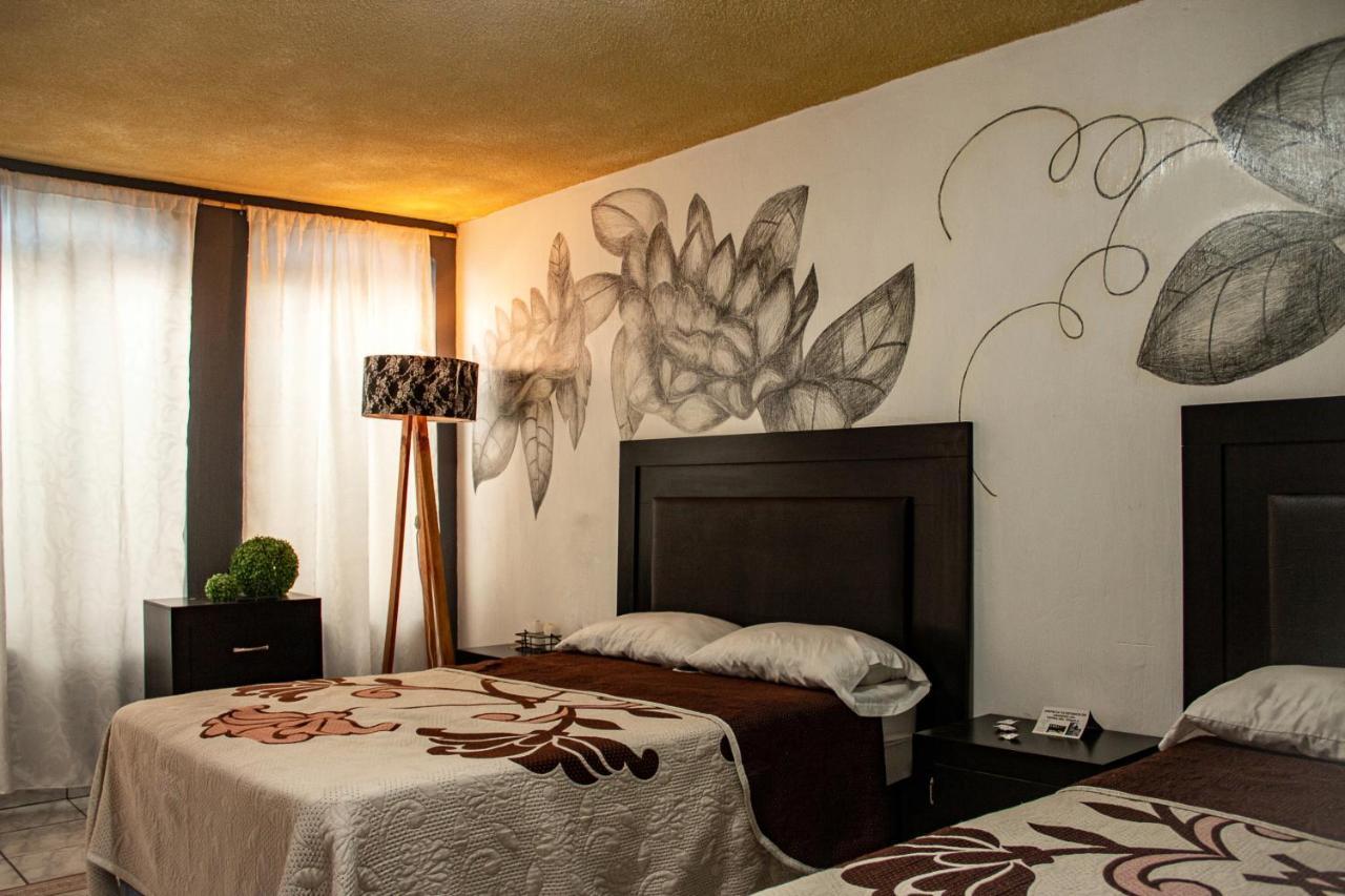 Hotel Boutique Charlotte Arandas Buitenkant foto