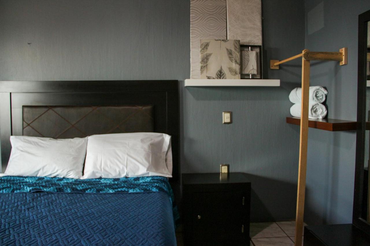 Hotel Boutique Charlotte Arandas Buitenkant foto